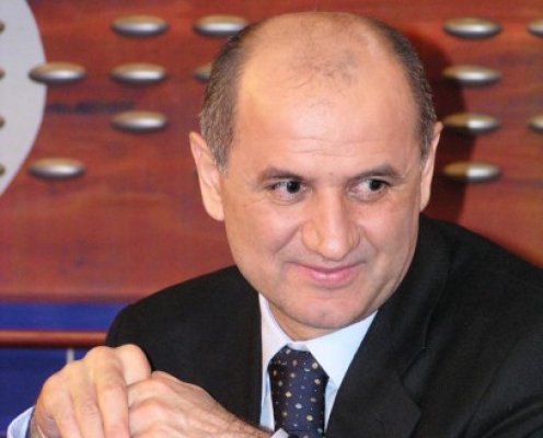 Hotelurile pierd 1 milion de euro pe zi pentru că nu ninge. Copos: 